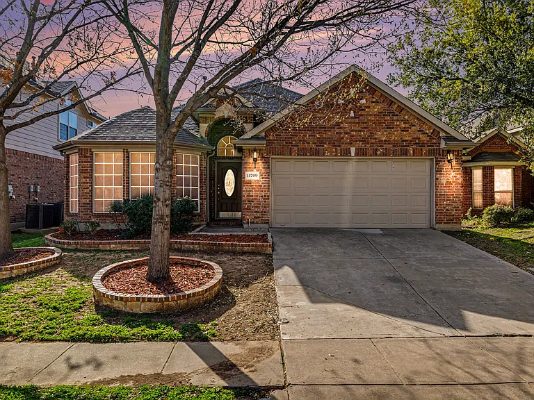 11709 Wild Pear Ln — Photo 27