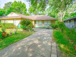 10302 Woodwind Dr, Houston, TX 77025