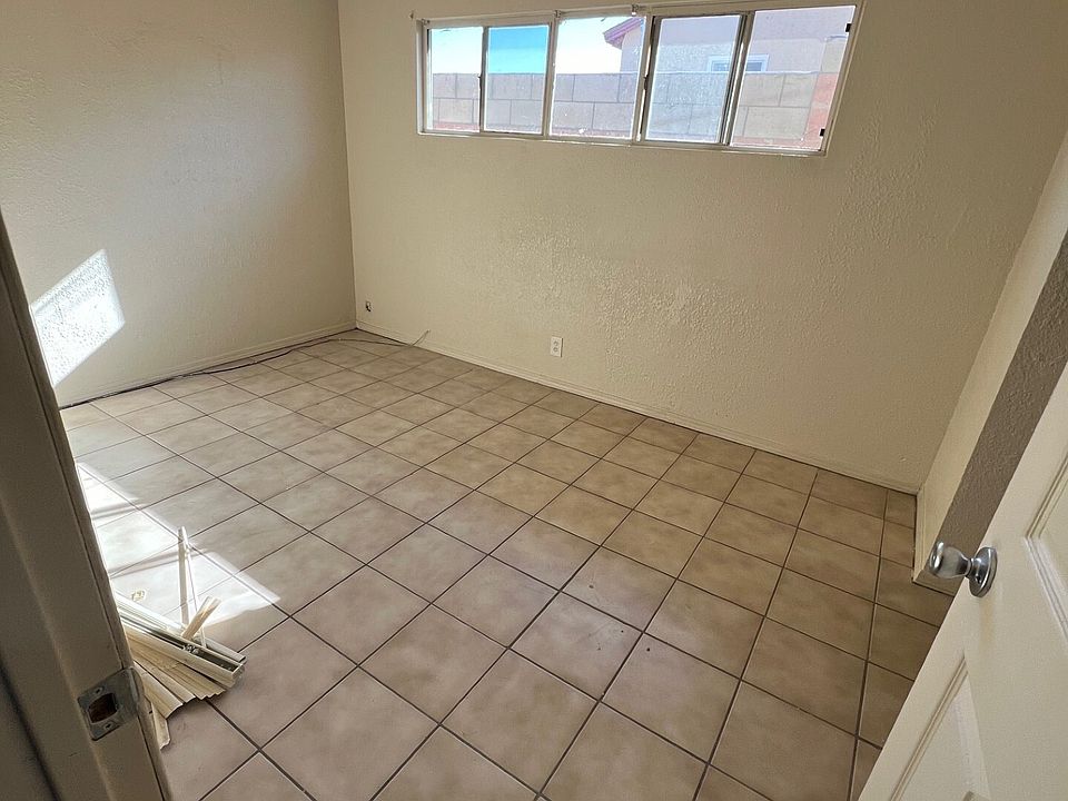 1st image of 650 W Buena Vista St APT 4