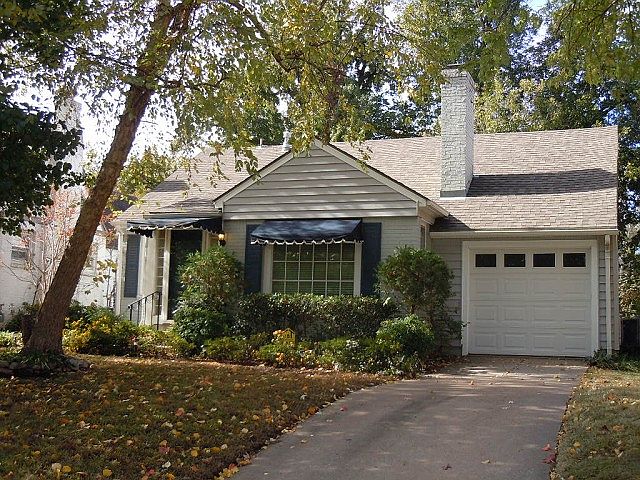 Charming near river trail and Brookside