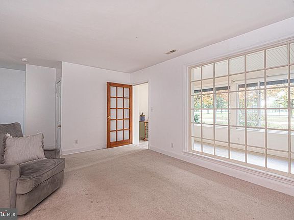 5th image of 506 Park Ave