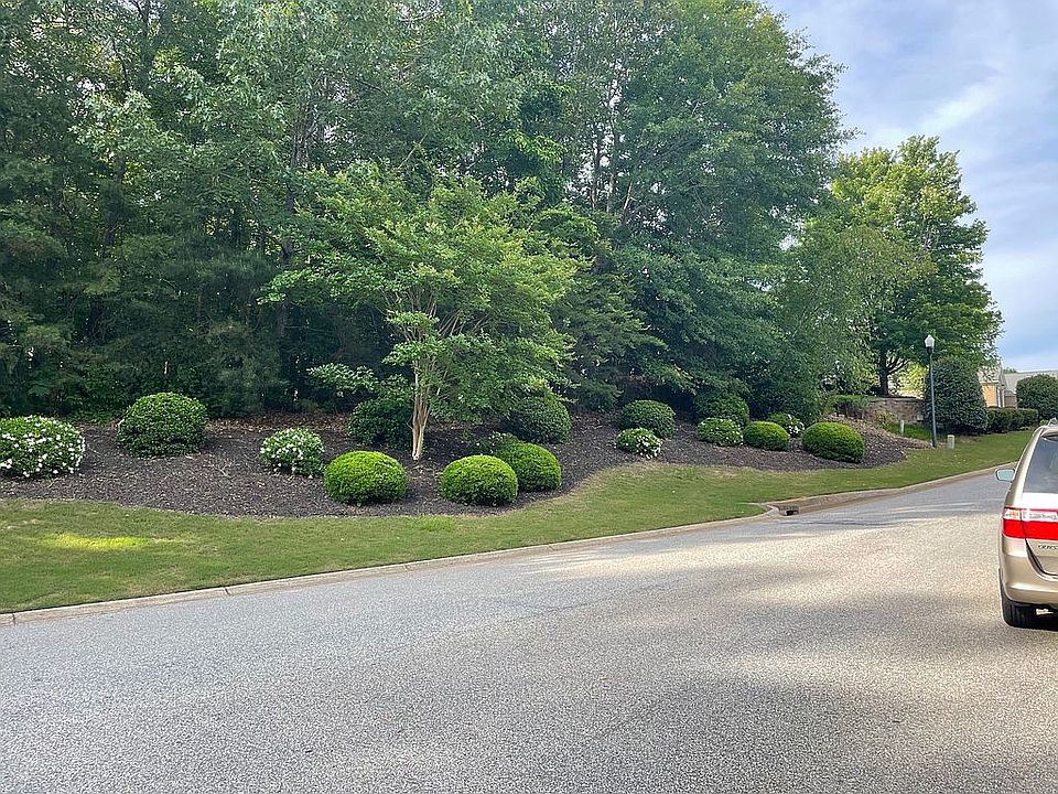 nicely landscaped at road.