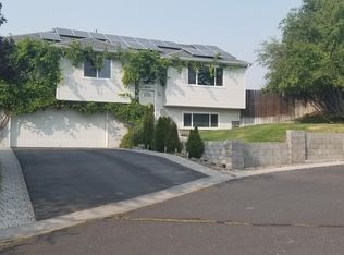 217 Angela Ct, Klamath Falls, OR 97601