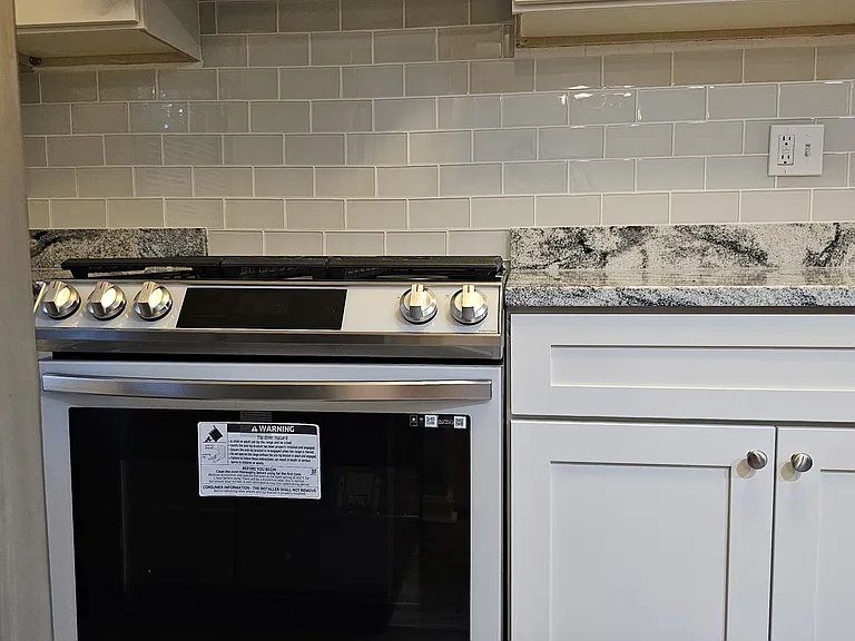 10 Sharpley Ct #20F — Photo 13