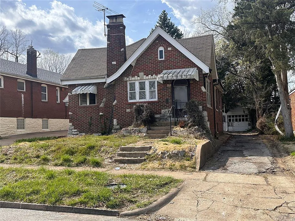 5753 Park Ln photo 1