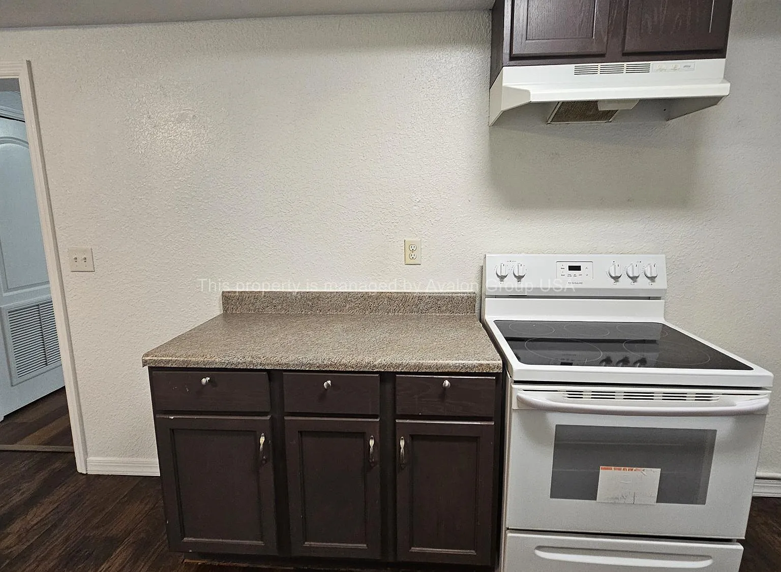 1 bed, 700 sqft, $995 — Photo 4