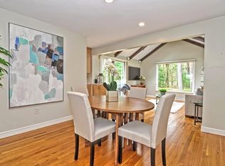 145 Fensview Dr, Westwood, MA 02090