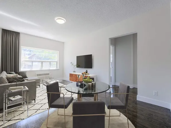 90 James St, Toronto, ON