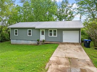 2015 Cedar Ridge Rd, Harrison, AR 72601
