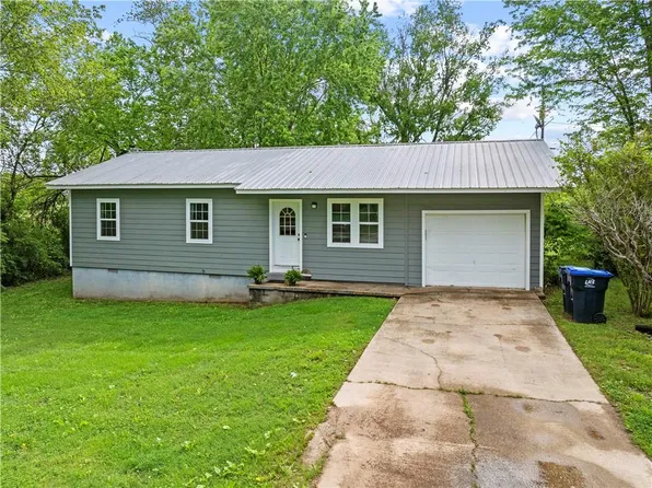 2015 Cedar Ridge Rd, Harrison, AR 72601
