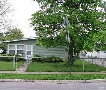 1st image of 1696 Duxberry Ave