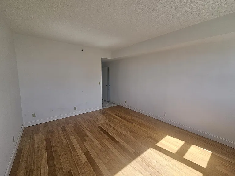 3101 Boardwalk #1901-2 — Photo 13