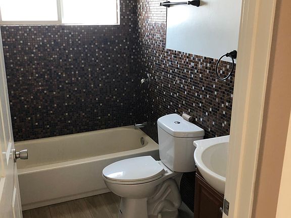 2nd image of 620 S 33rd St #D