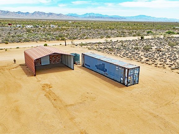 3rd image of 5649 N Davis Rd
