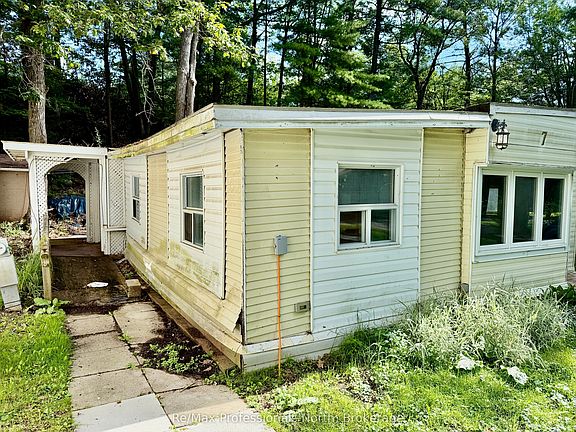 2nd image of 1007 Racoon Rd #7
