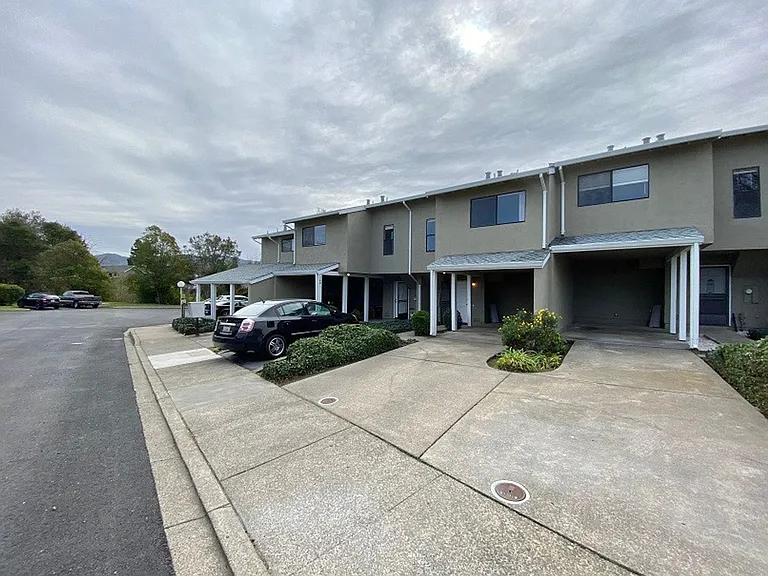 Adobe Creek Apartments — Photo 2