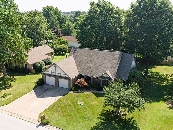 4th image of 432 N Allen Avenue