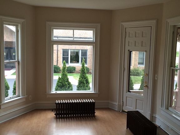 Front Entry/Living room