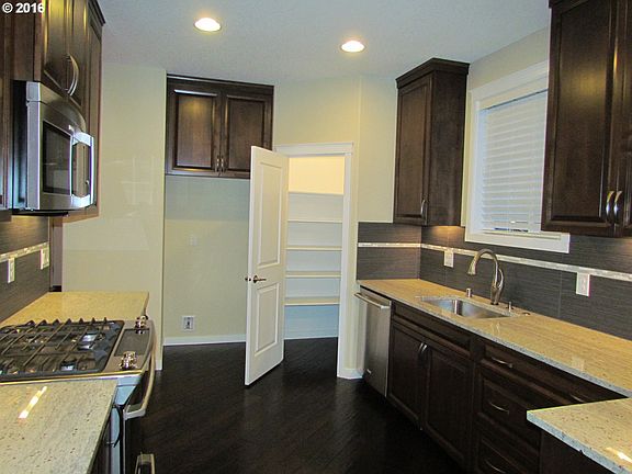 5th image of 6100 NE 57th Ave