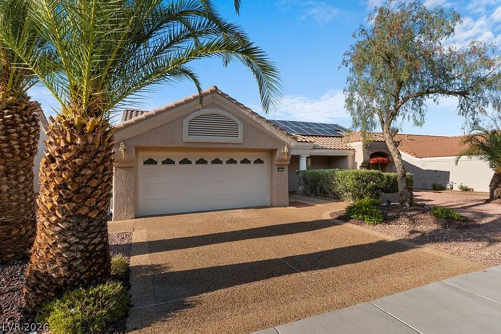 2 bed, 2.0 bath, 1384 sqft, $2,375 — Photo 4