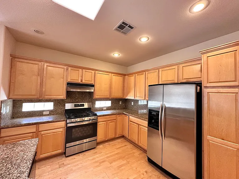 10252 Riva De Destino Ave — Photo 11