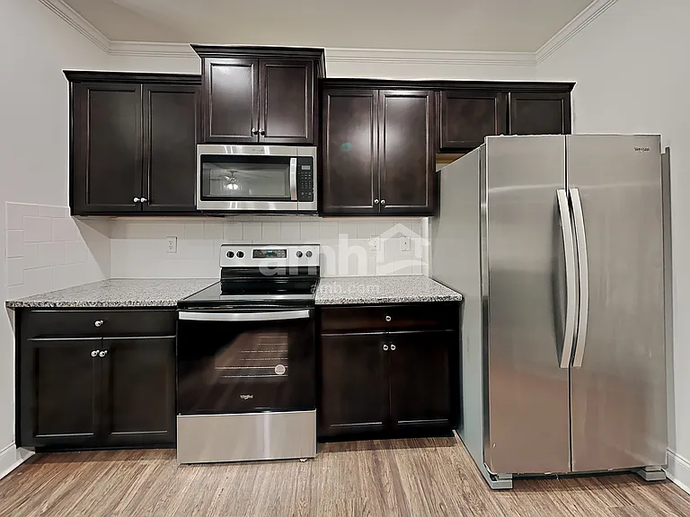 661 Woodall Rd — Photo 3