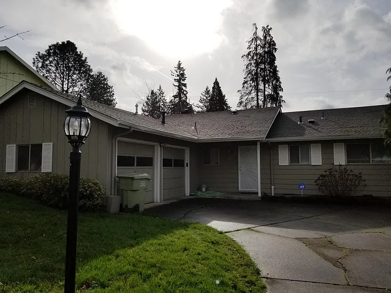 13100 NW Westlawn Ter — Photo 9