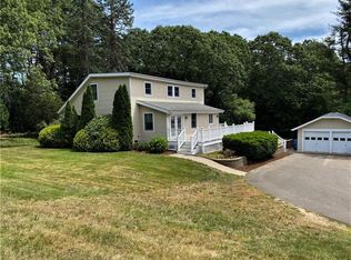 80 Horse Pond Rd, Madison, CT 06443