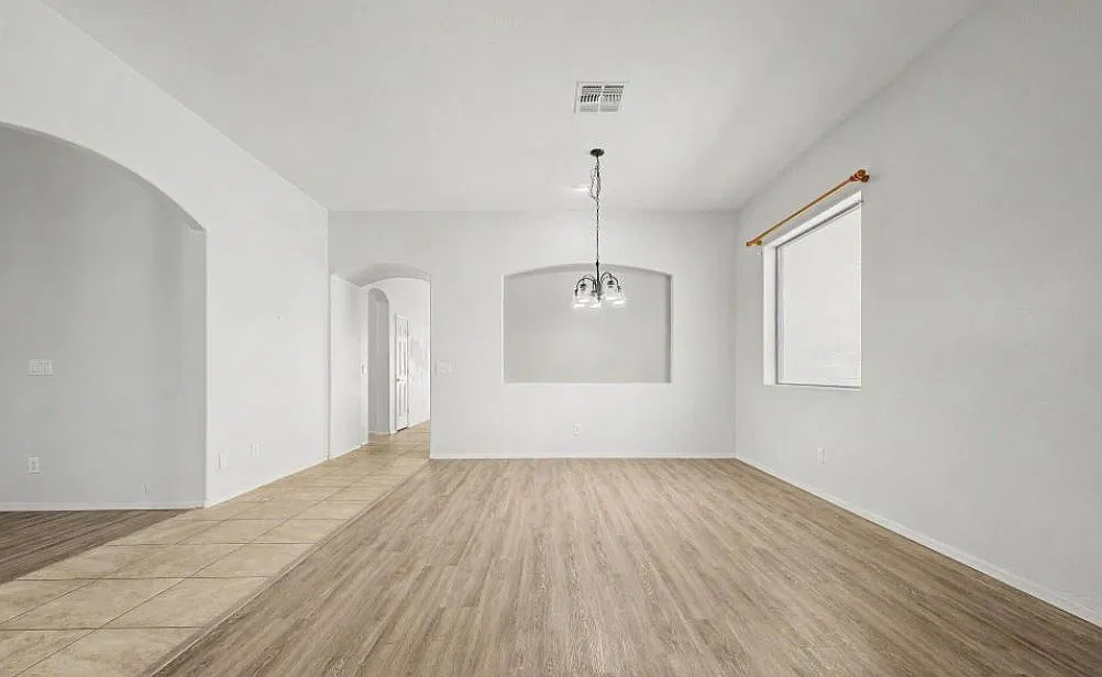 3 bed, 2318 sqft, $2,500 — Photo 4