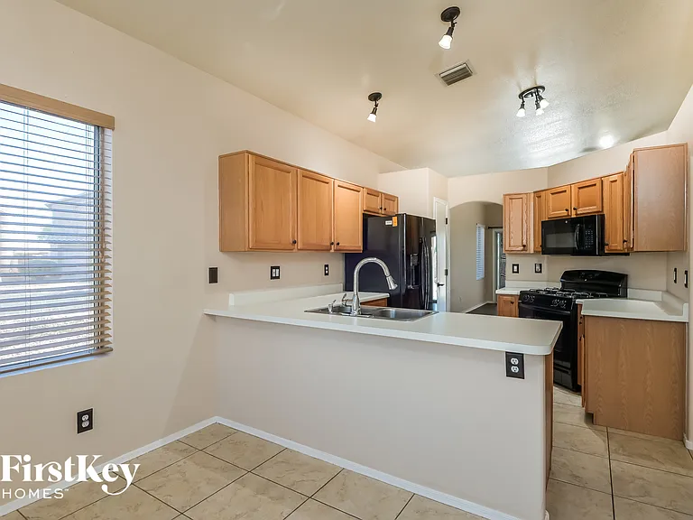 7225 W Opossum Dr — Photo 5