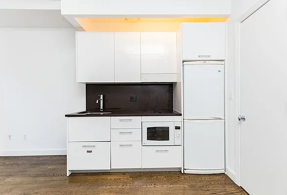 Rented by Bridgeline Property Management, LLC | media 8