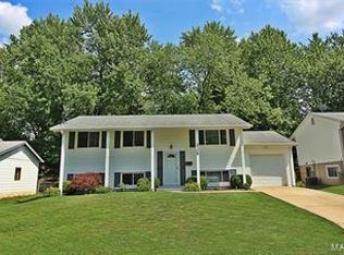 5308 Ville Cecelia Ln, Hazelwood, MO 63042