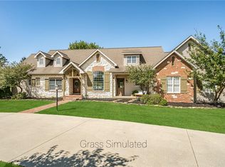 11258 E Thistlewood Ln, Effingham, IL 62401