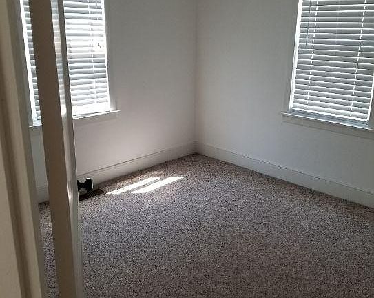 3rd image of 4210 Surf Ave
