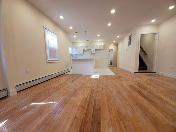 5th image of 13450 175th St