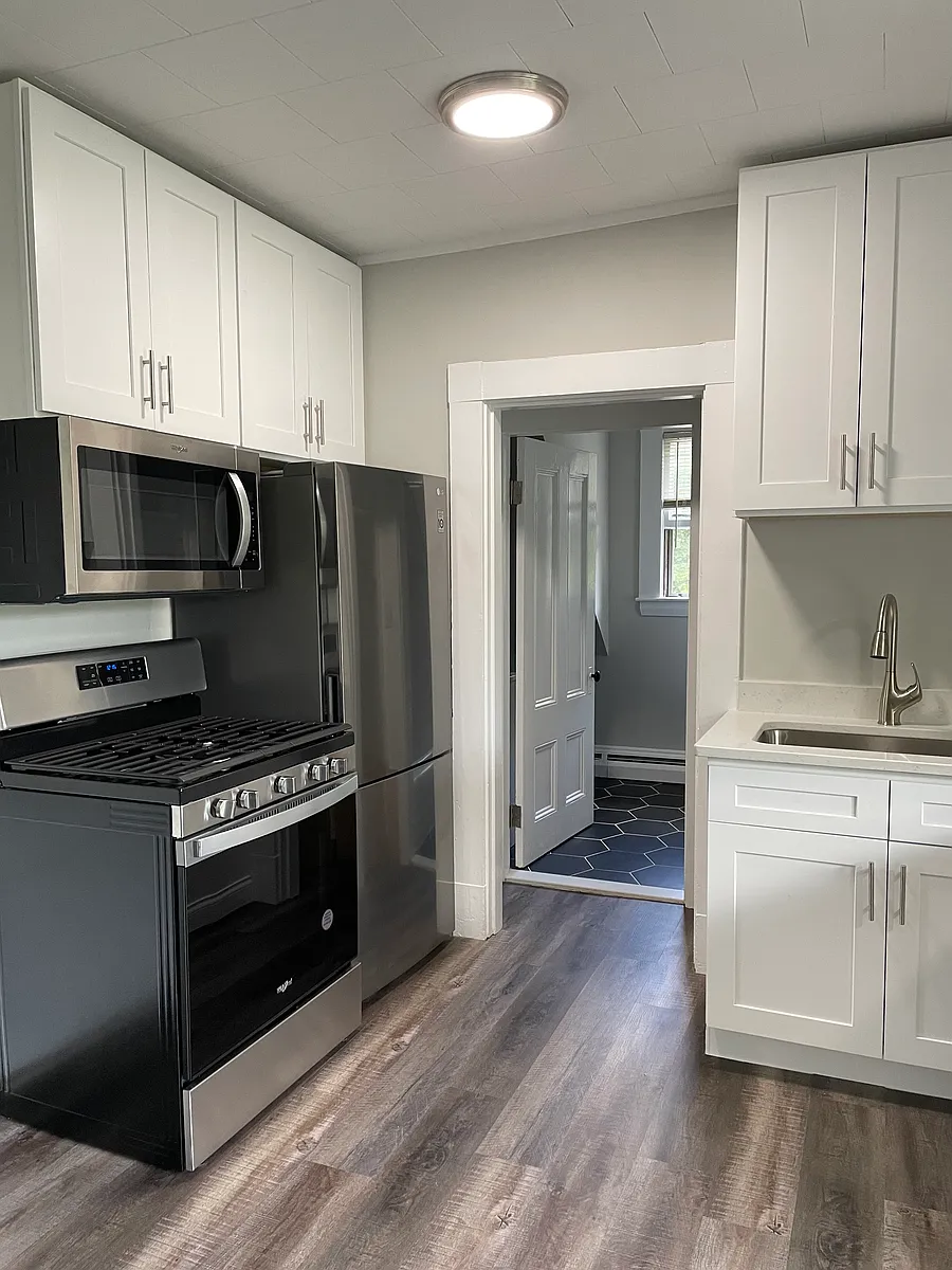 Building Photo - 54 Salem St #6