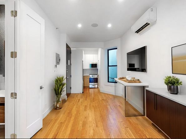 322 E 93rd St APT 3D