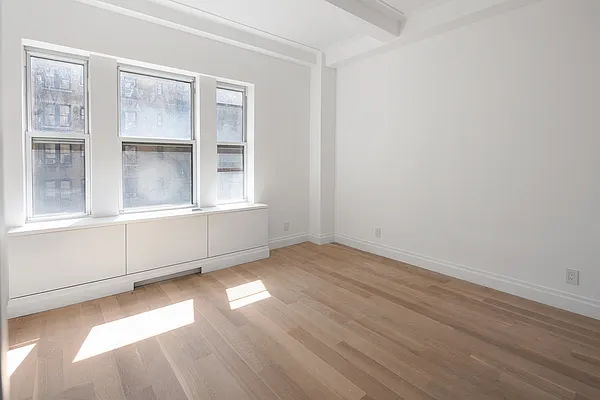 Rented by Yangtze Hudson LLC | media 10