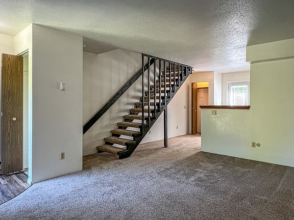 3rd image of 515 White St #4