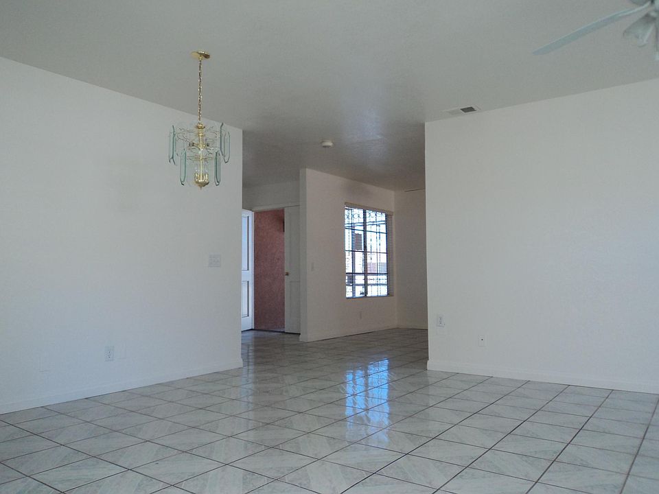 1st image of 13542 Pan Am Blvd