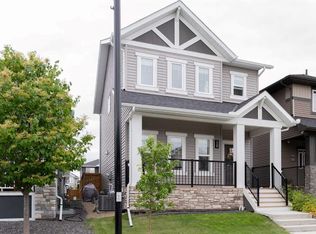 228 E Ravenstern Cres SE, Airdrie, AB T4A 0W5