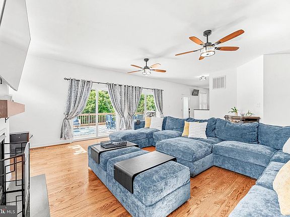 5th image of 3912 17th St