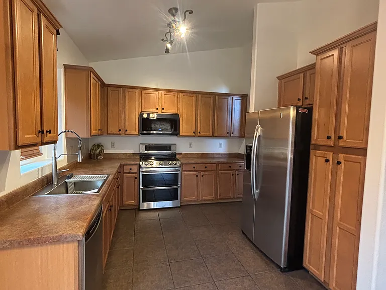 5305 W Olivine Dr — Photo 5