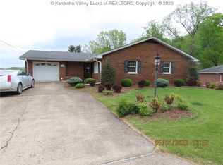 1404 Long St, Barboursville, WV 25504