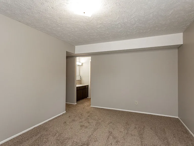 New Towne West Apartments — Photo 14