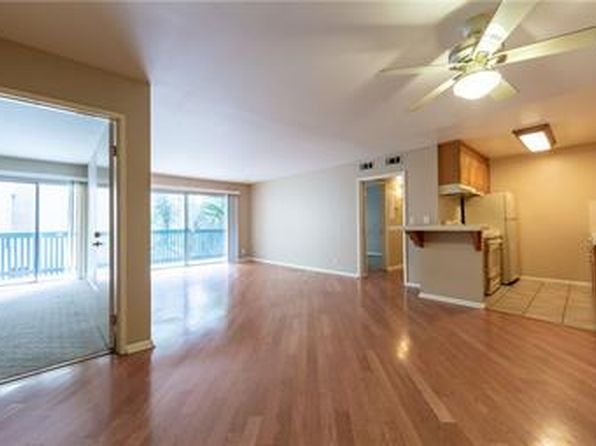 564 N Bellflower Blvd Unit 211
