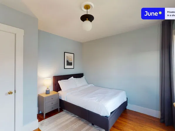 153 Murdock St #C, Brighton, MA 02135