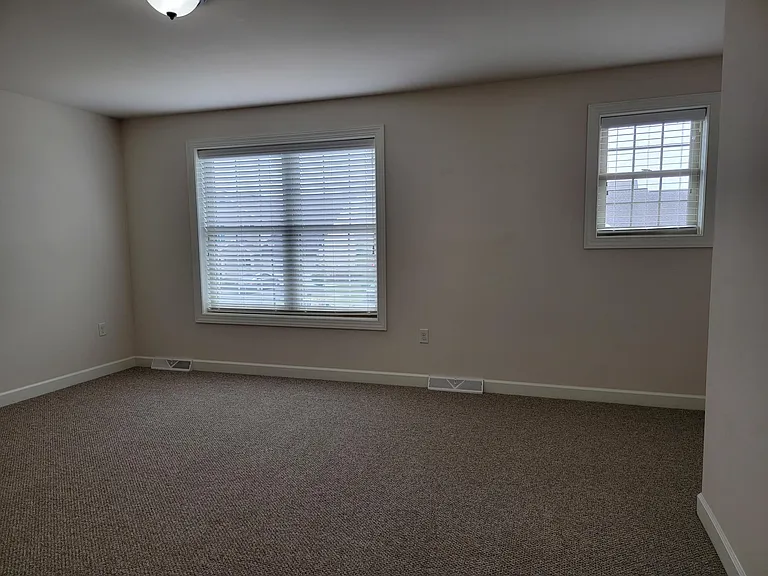 5231 Summerfield Dr — Photo 16