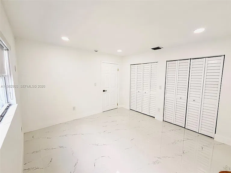 3354 NW 50th St #3 — Photo 8