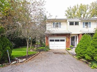 101 Vista Dr, Easton, PA 18042